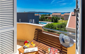 Lovely Apartment In Kastel Kambelovac With Wifi